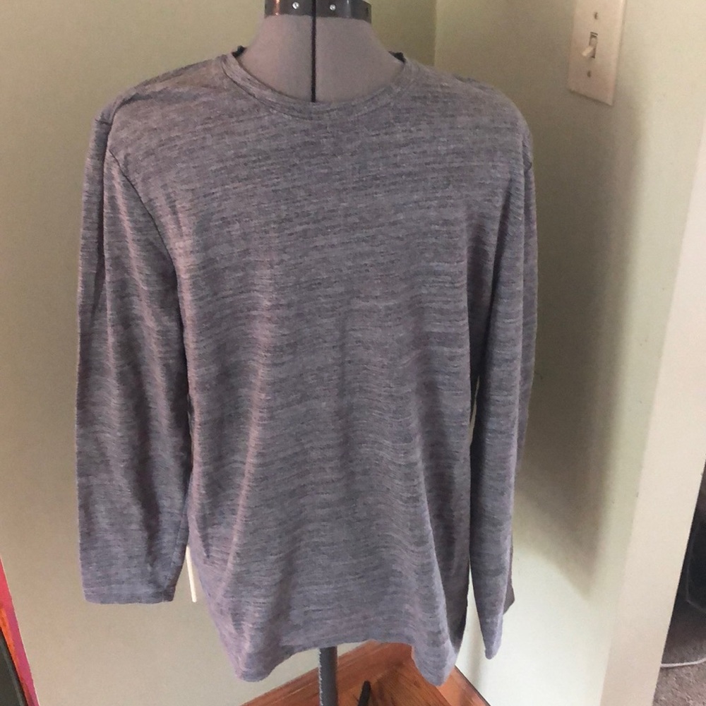 Men’s Apt 9 long sleeved shirt